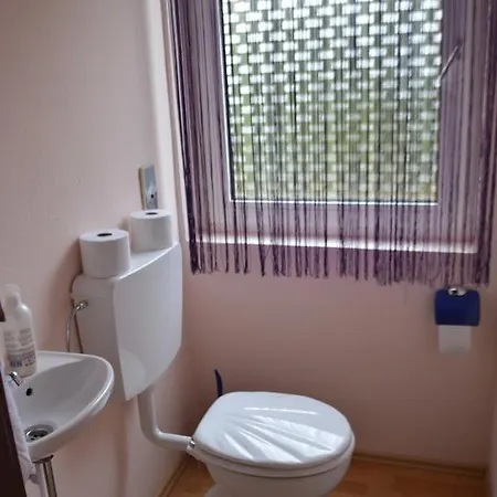 Gaestehaus Maria 아파트 Köflach